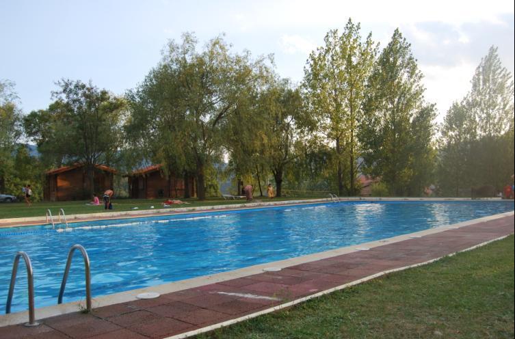Camping Ripolles ภายนอก รูปภาพ